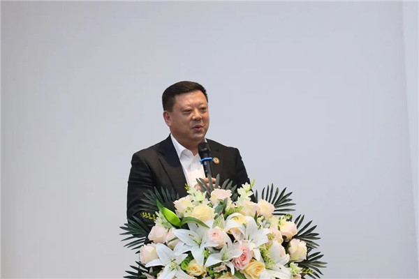 景德鎮(zhèn)特種工業(yè)陶瓷技術研究院及特陶產業(yè)化基地合作項目簽約儀式舉行