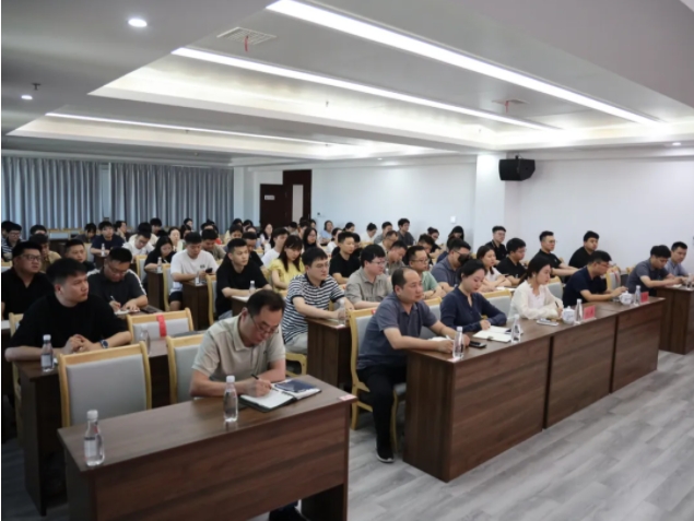 城投集團舉辦年輕干部及關鍵崗位人員廉潔專題培訓班